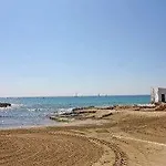 Coral מלון 2*