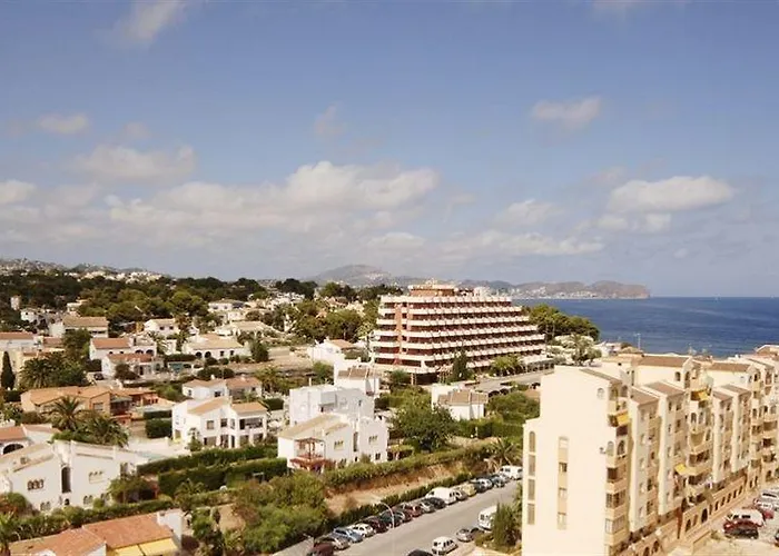 Coral Hotel 2*